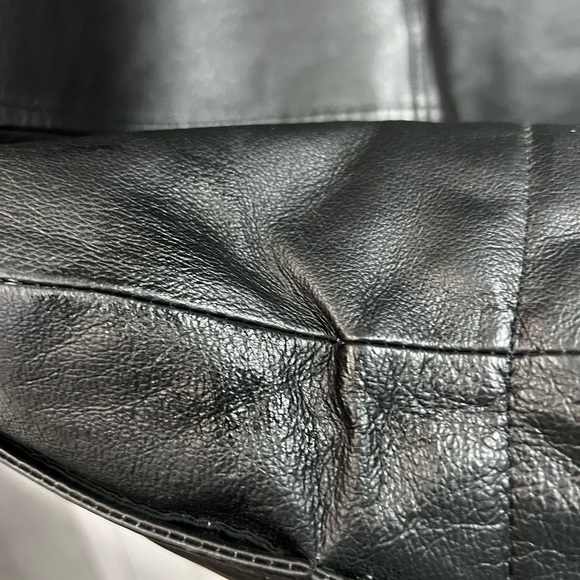 Cherokee Genuine Leather Jacket - Picture 16 of 16